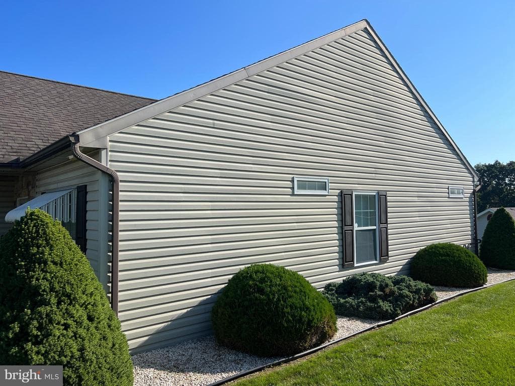 Property photo #6 for 15 Lantern Ln, Shippensburg, PA 17257