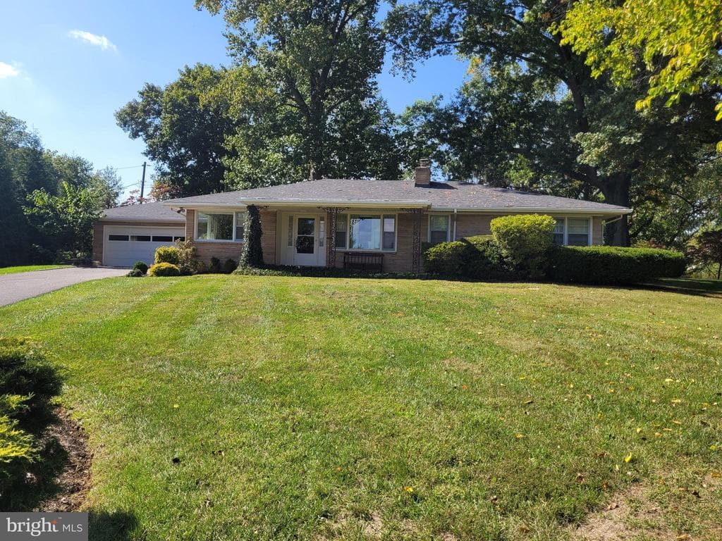 Property photo #0 for 13310 Fairgreen Circle, Hagerstown, MD 21742