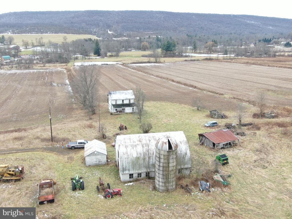 Property photo #12 for 5312 M and M Ln, Robertsdale, PA 16674